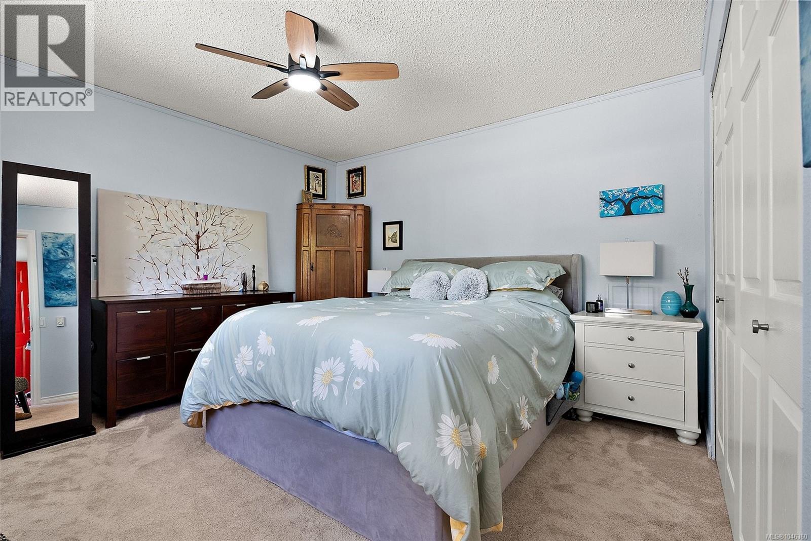  855 Sevenoaks Road, Saanich