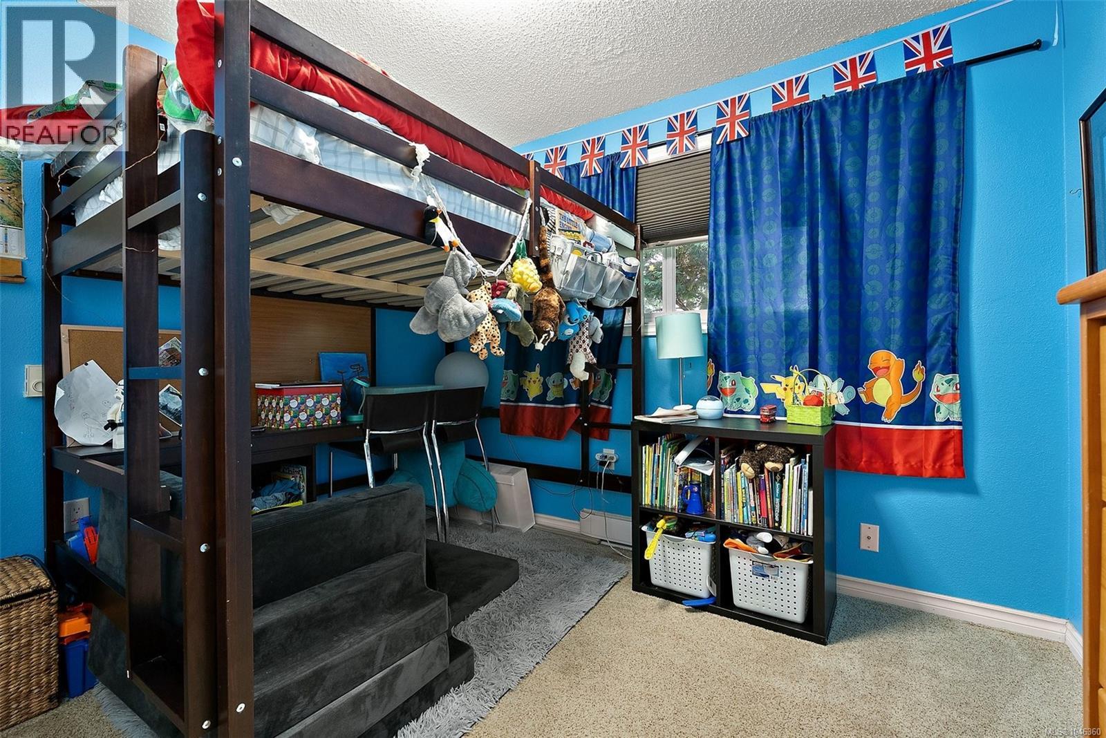  855 Sevenoaks Road, Saanich