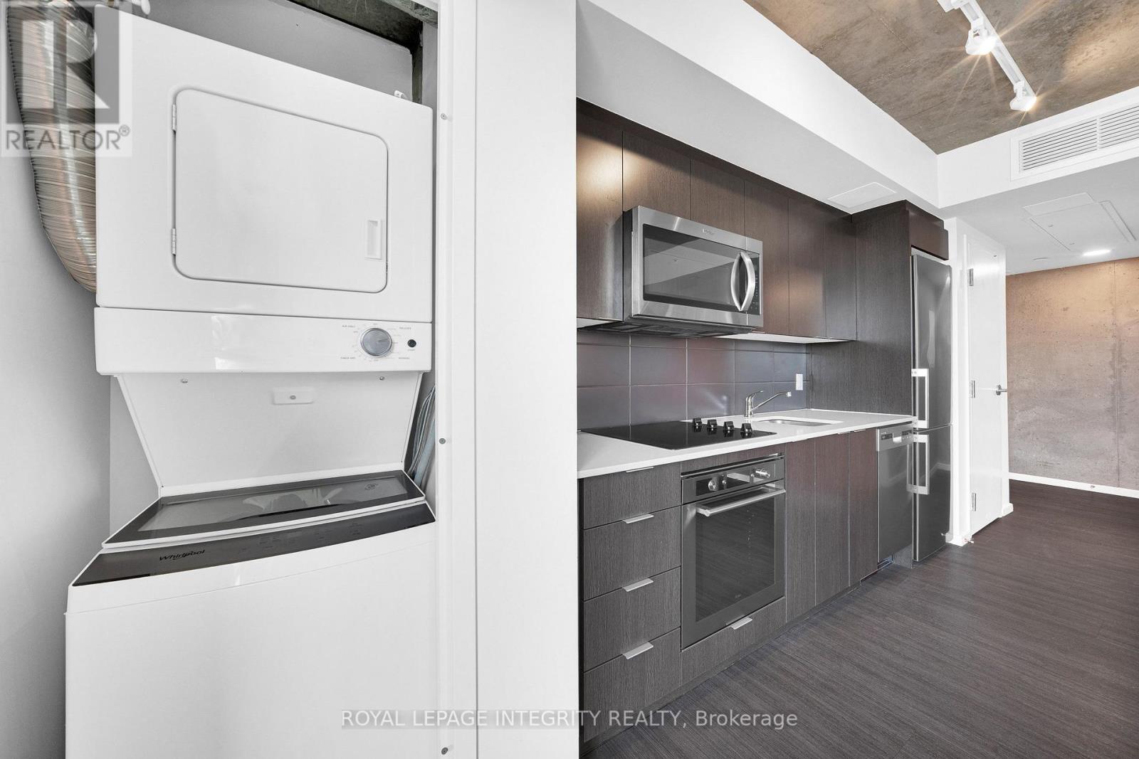 2 Bed, 2 Bath House for Sale in Ottawa – 2503 – 105 CHAMPAGNE AVENUE S, Ottawa – MLS# X13653092 - Image 8