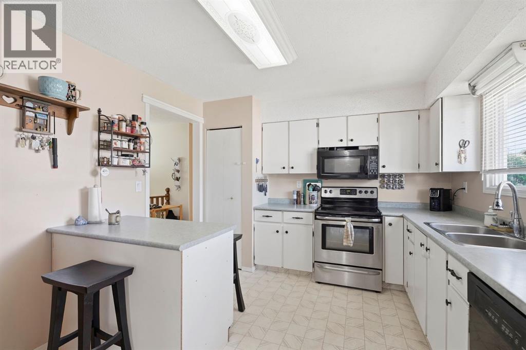 4420 57 Avenue - Image 10