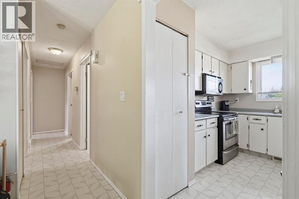 4420 57 Avenue - Image 8