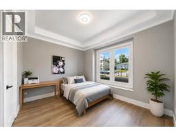 6860 Hycrest Drive, Burnaby, BC V5B2X2 Photo 33