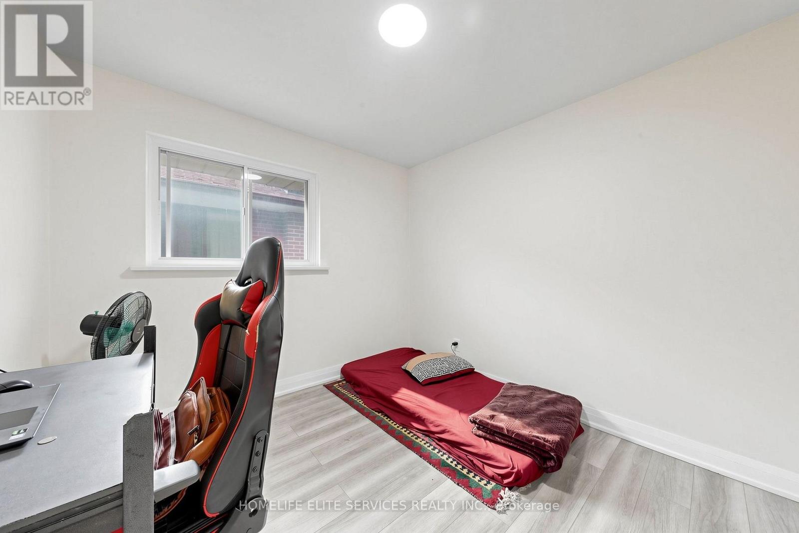 76 GOODERHAM DRIVE - 22
