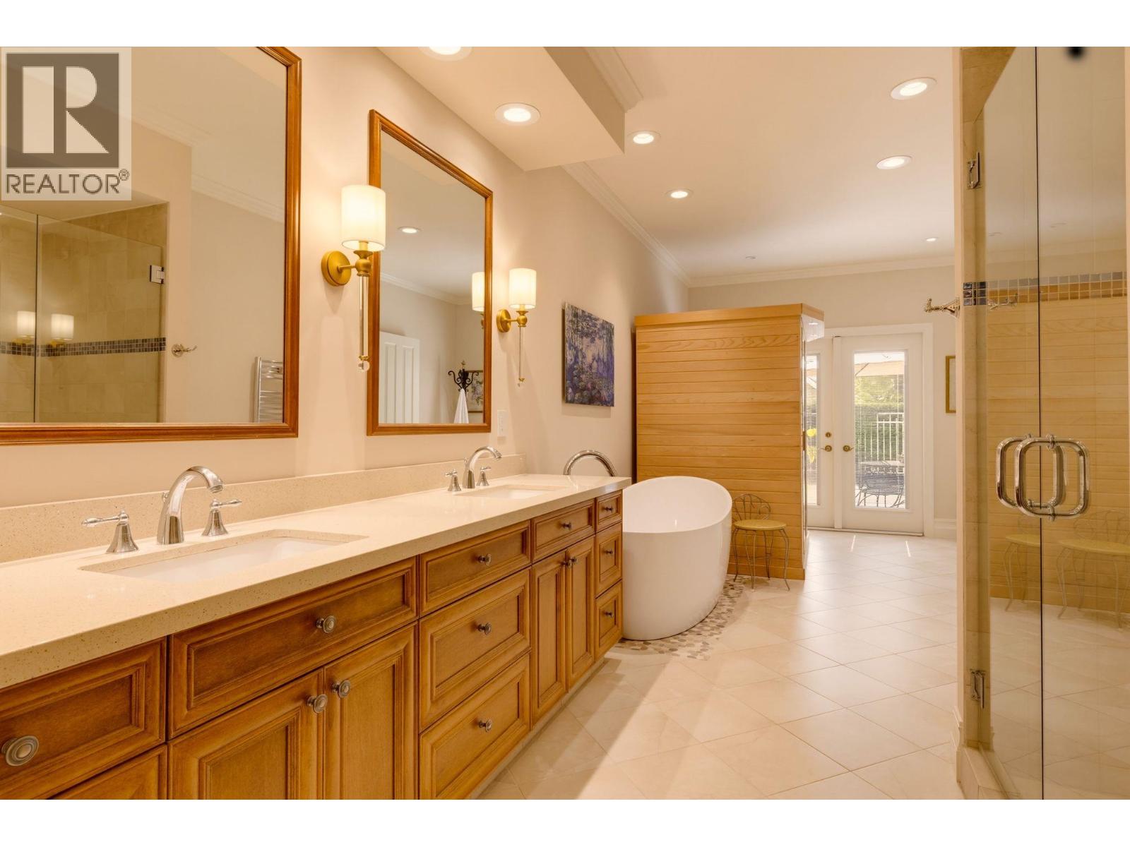 327 6505 3 AVENUE, Tsawwassen