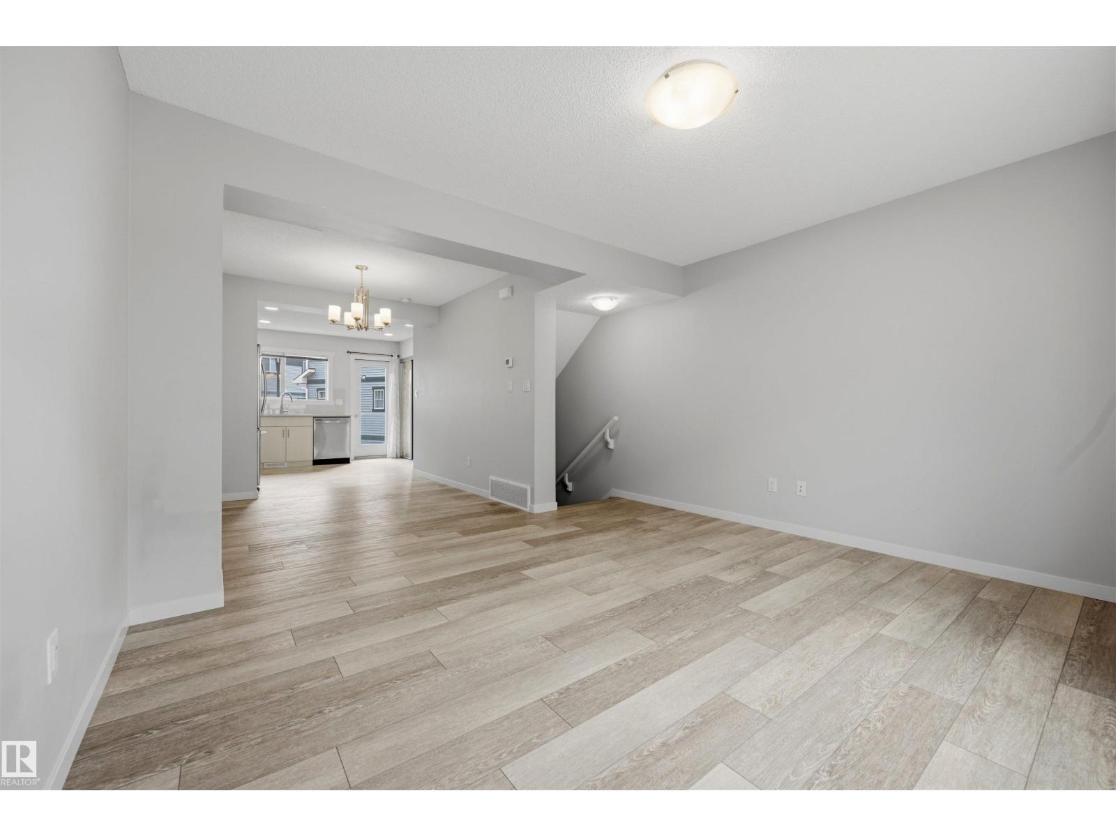 #102 1530 TAMARACK BV NW - 10