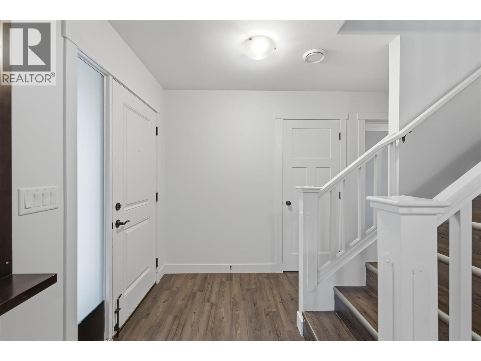  560 Christleton Avenue, Kelowna