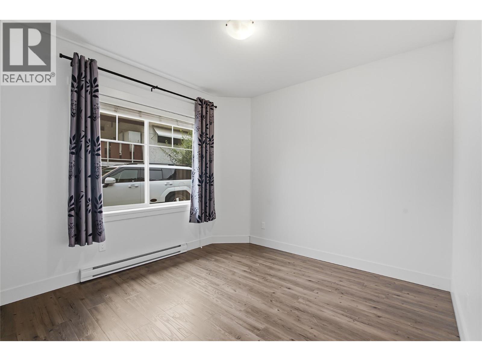 560 Christleton Avenue - 46