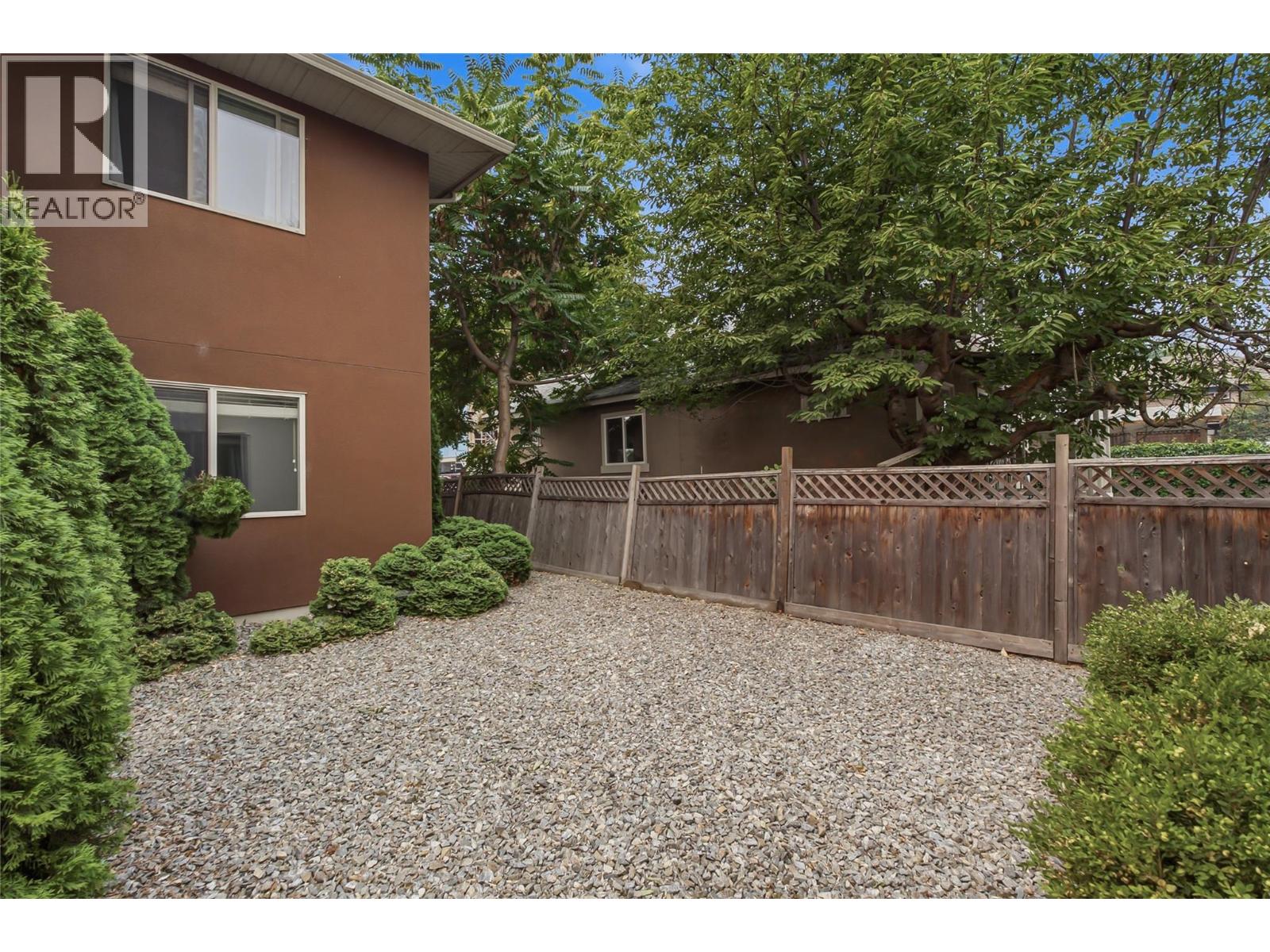  560 Christleton Avenue, Kelowna