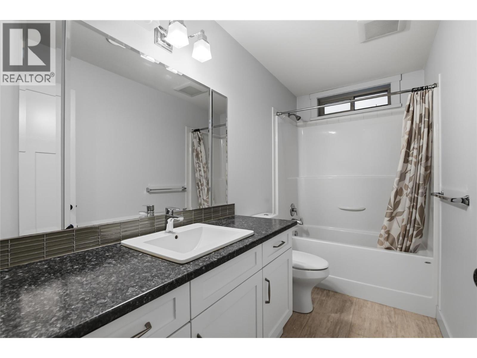  560 Christleton Avenue, Kelowna