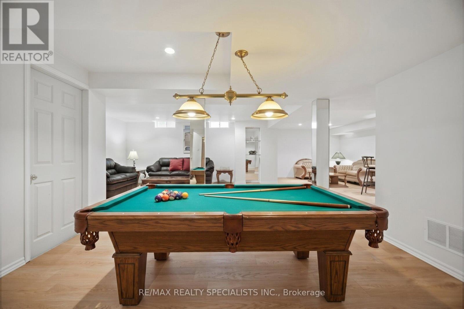 3225 ESCADA DRIVE - 31