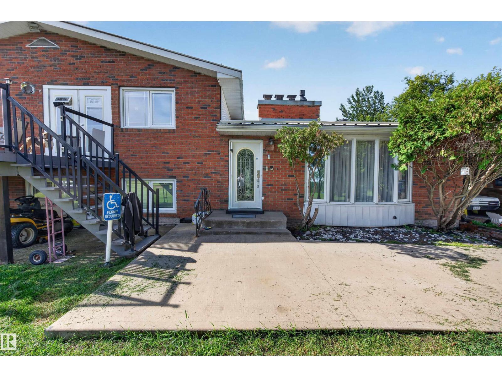 56505 RGE ROAD 233 - 2