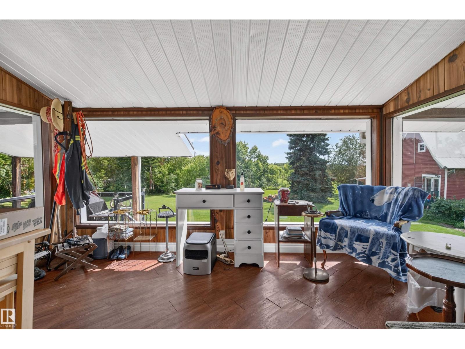 56505 RGE ROAD 233 - 24