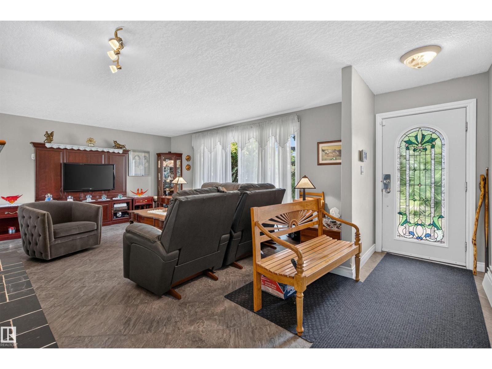 56505 RGE ROAD 233 - 3