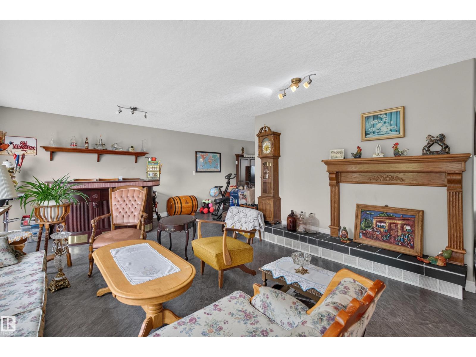 56505 RGE ROAD 233 - 9