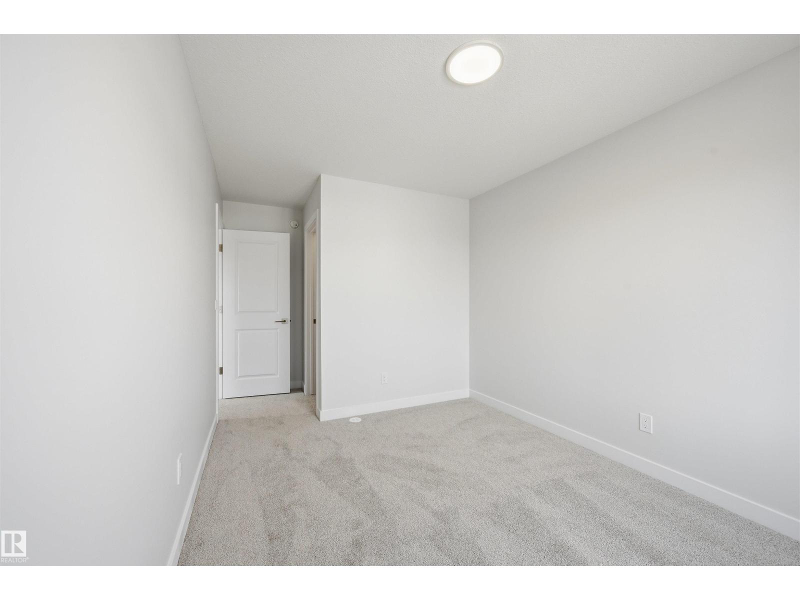 911 18 AV NW - 40
