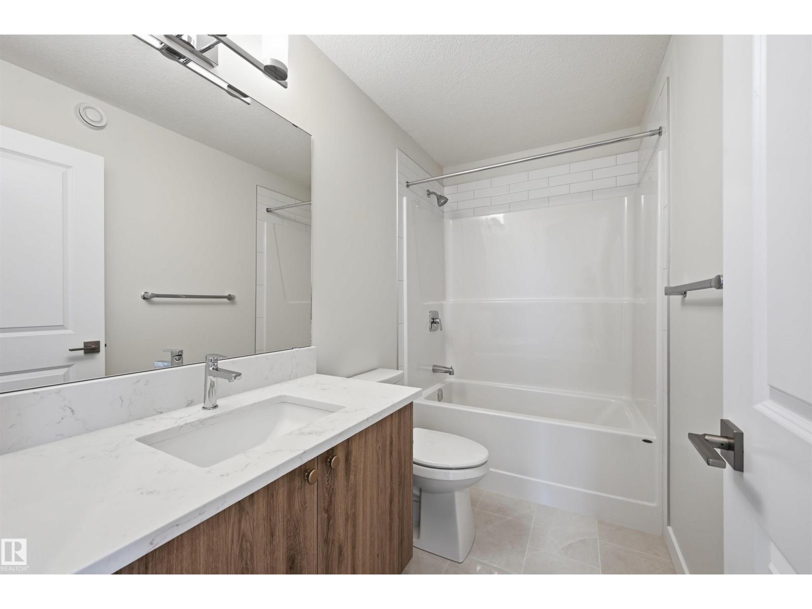 911 18 AV NW - Image 45
