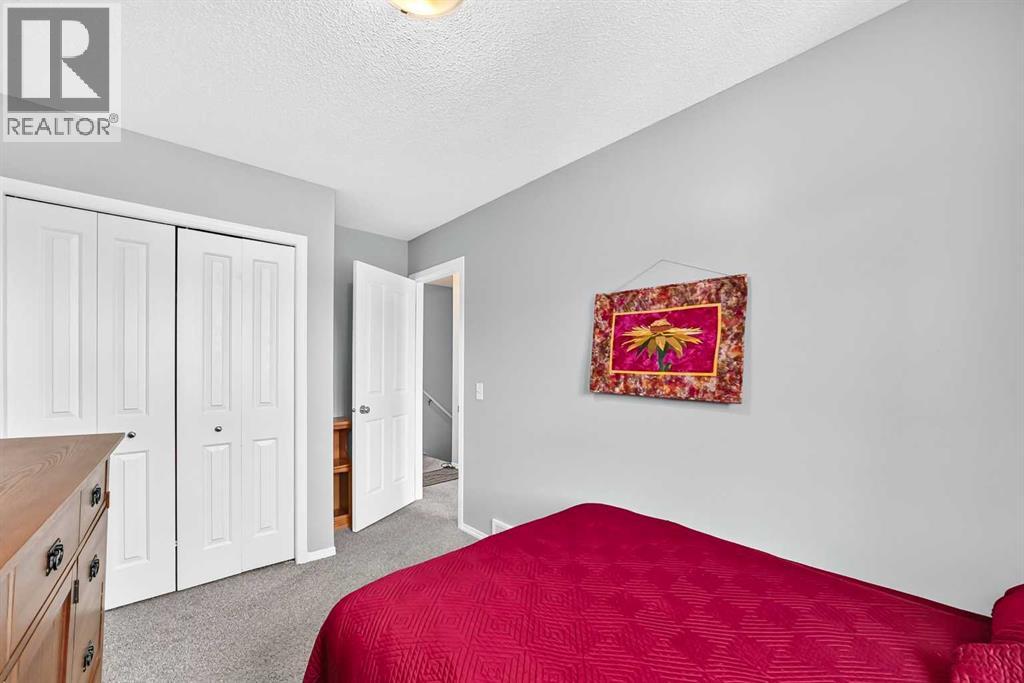 #802 140 Sagewood Boulevard SW - 25