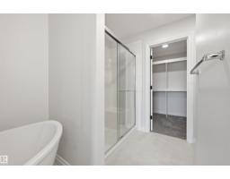 935 18 Av Nw, Edmonton, AB T6T2X3 Photo 38