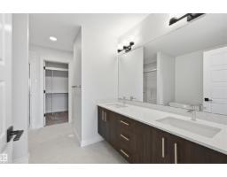 935 18 Av Nw, Edmonton, AB T6T2X3 Photo 36