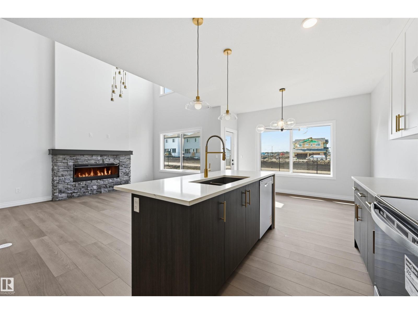 935 18 AV NW - 20