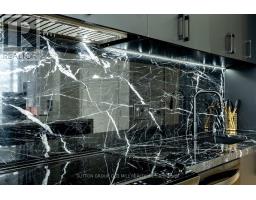 2505 - 103 The Queensway, Toronto, ON M6S5B3 Photo 6