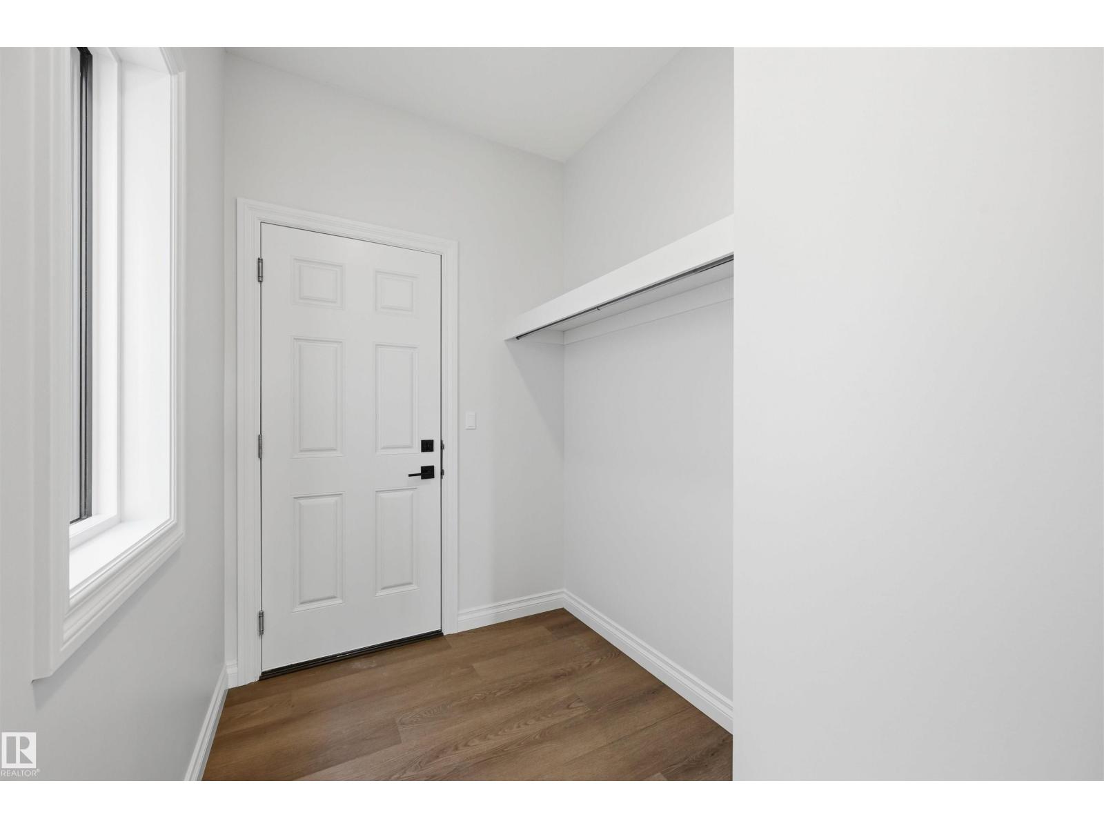 935 18 AV NW - 19