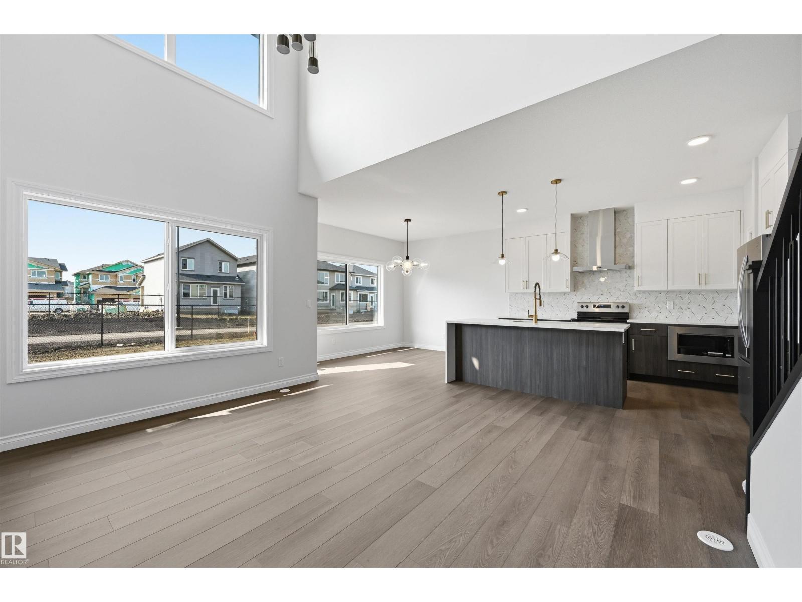 935 18 AV NW - 25
