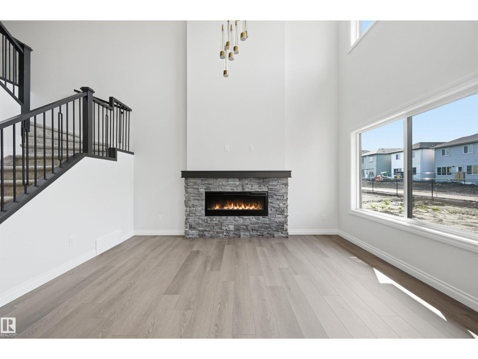 935 18 AV NW - 23