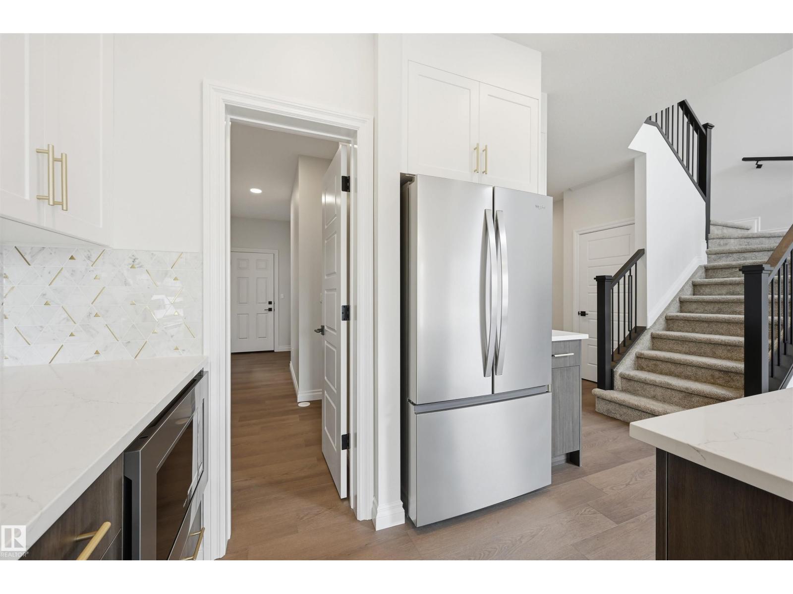 935 18 AV NW - 17