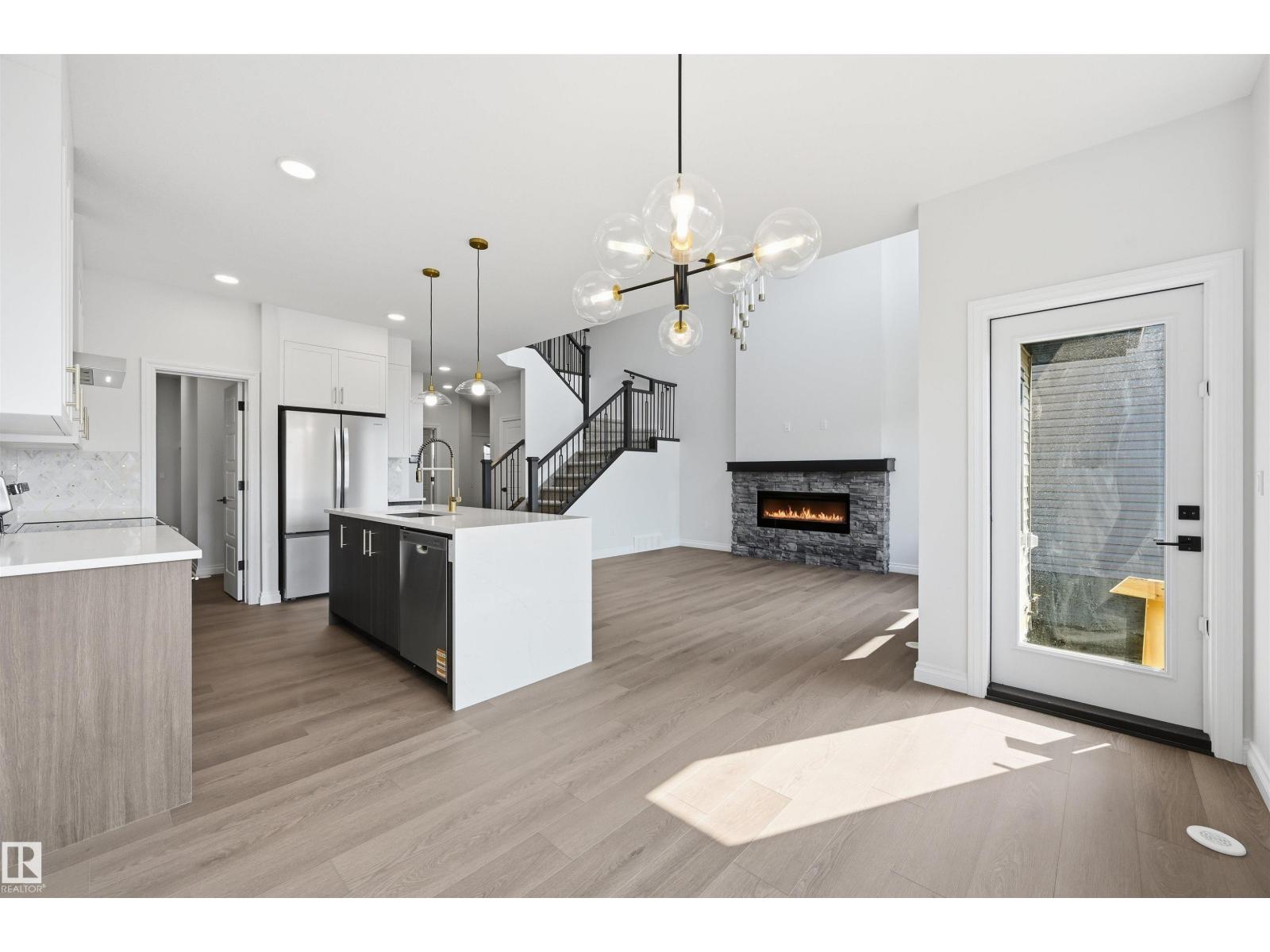 935 18 AV NW - Image 14