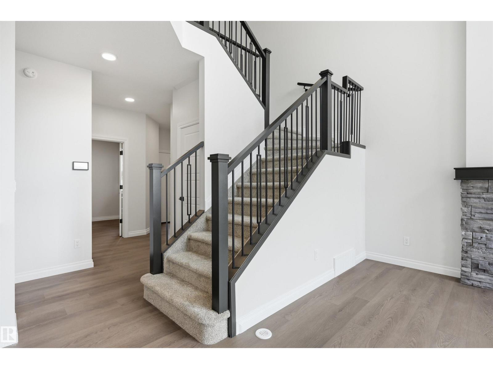 935 18 AV NW - 27