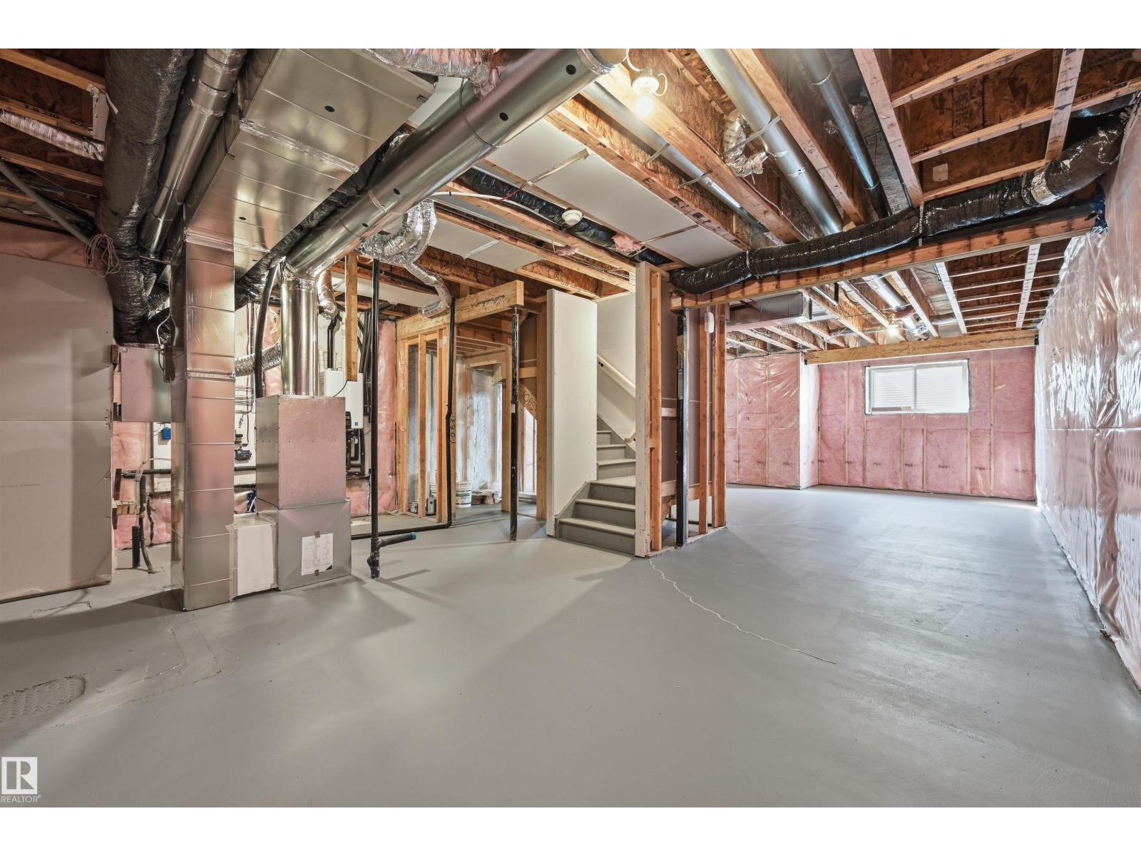 935 18 AV NW - 50