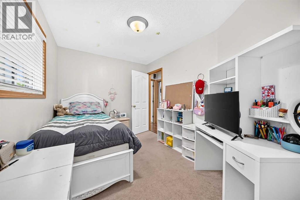 168 Country Hills Way NW - Image 16