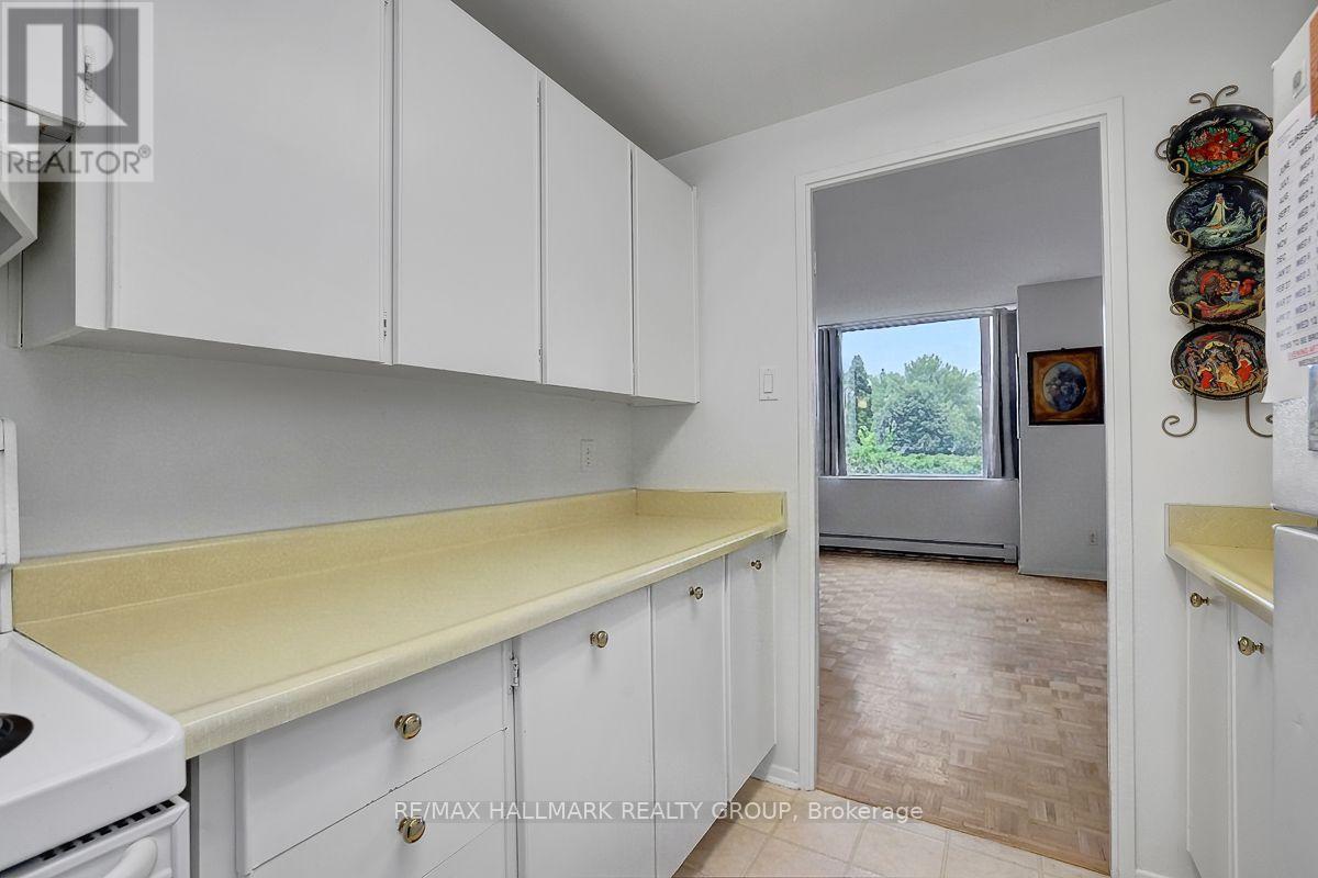 #110 2625 REGINA STREET - 11