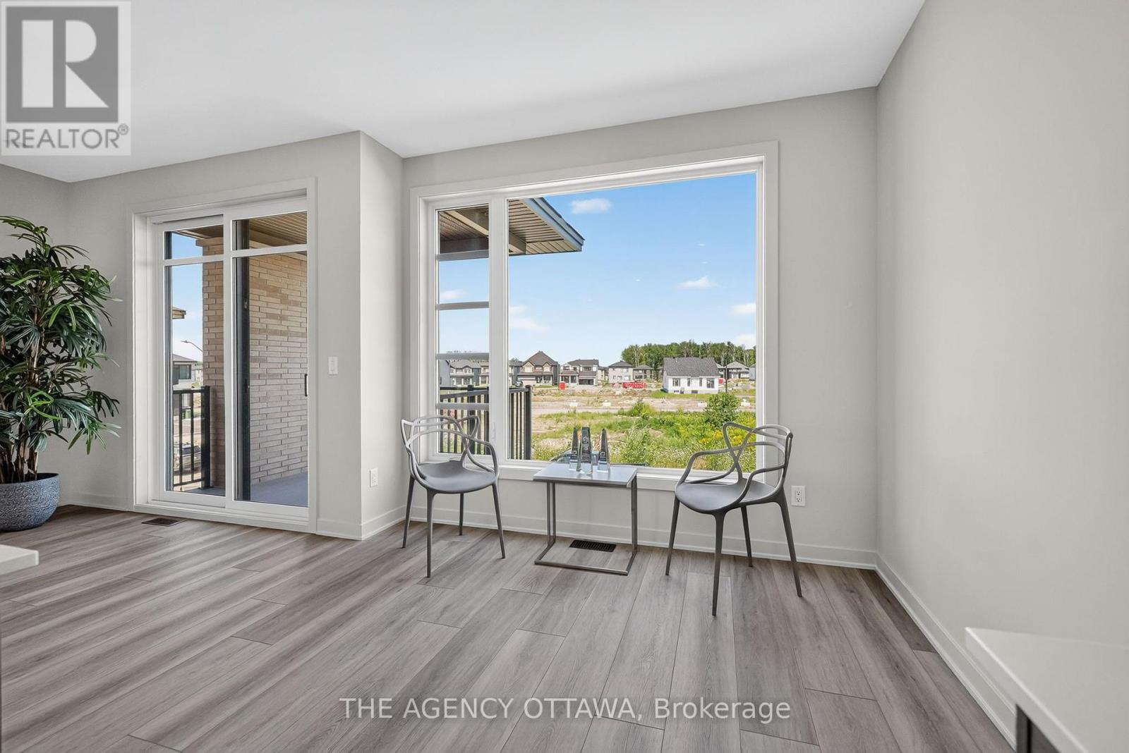 3 Bed, 3 Bath House for Sale in Ottawa – 3007 SHOWCASE CRESCENT, Ottawa – MLS# X13653146 - Image 15