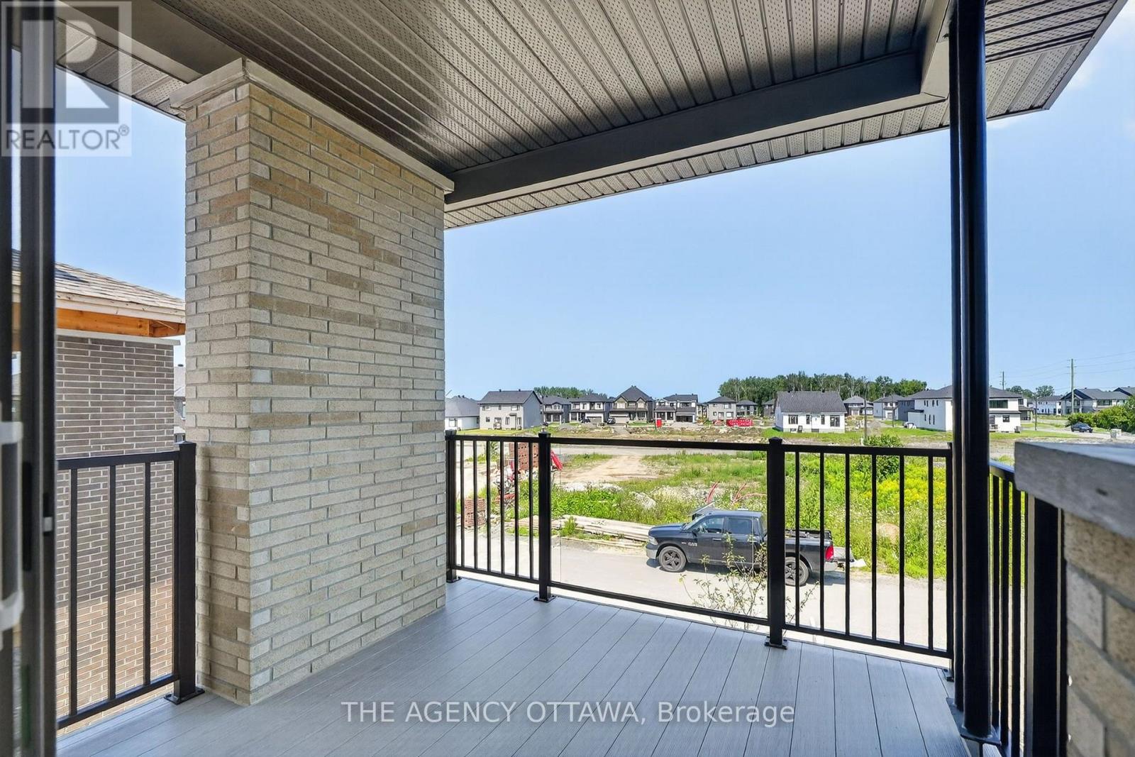 3 Bed, 3 Bath House for Sale in Ottawa – 3007 SHOWCASE CRESCENT, Ottawa – MLS# X13653146 - Image 35