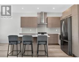 3007 Showcase Crescent, Ottawa, ON K4M0R9 Photo 8