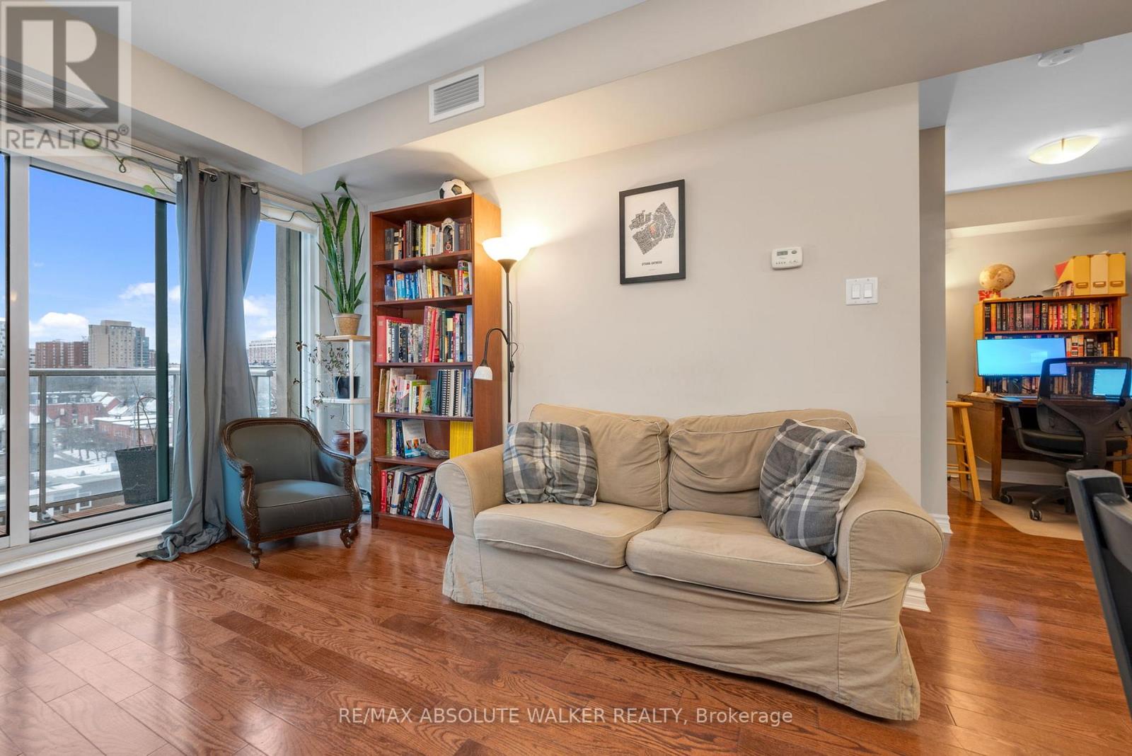 1 Bed, 1 Bath House for Sale in Ottawa – 1003 – 195 BESSERER STREET, Ottawa – MLS# X13653160 - Image 16