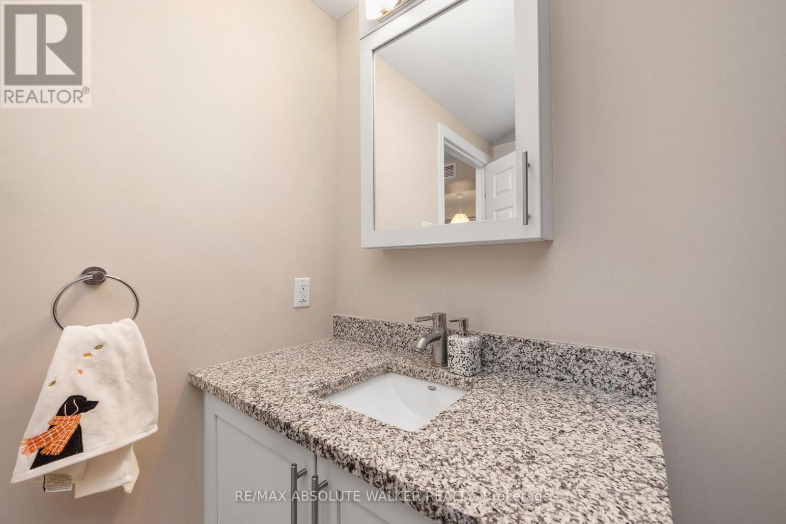 1 Bed, 1 Bath House for Sale in Ottawa – 1003 – 195 BESSERER STREET, Ottawa – MLS# X13653160 - Image 25