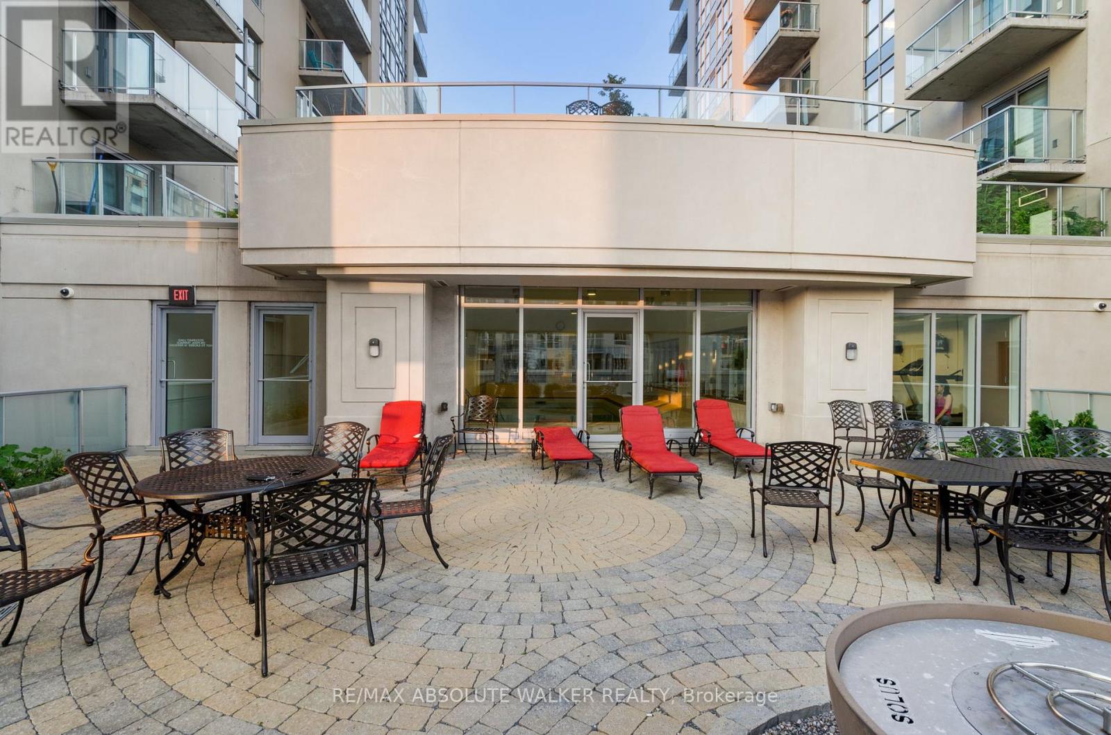 1 Bed, 1 Bath House for Sale in Ottawa – 1003 – 195 BESSERER STREET, Ottawa – MLS# X13653160 - Image 38