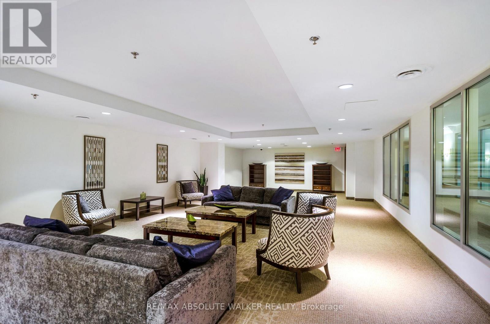 #1003 195 BESSERER STREET - 43