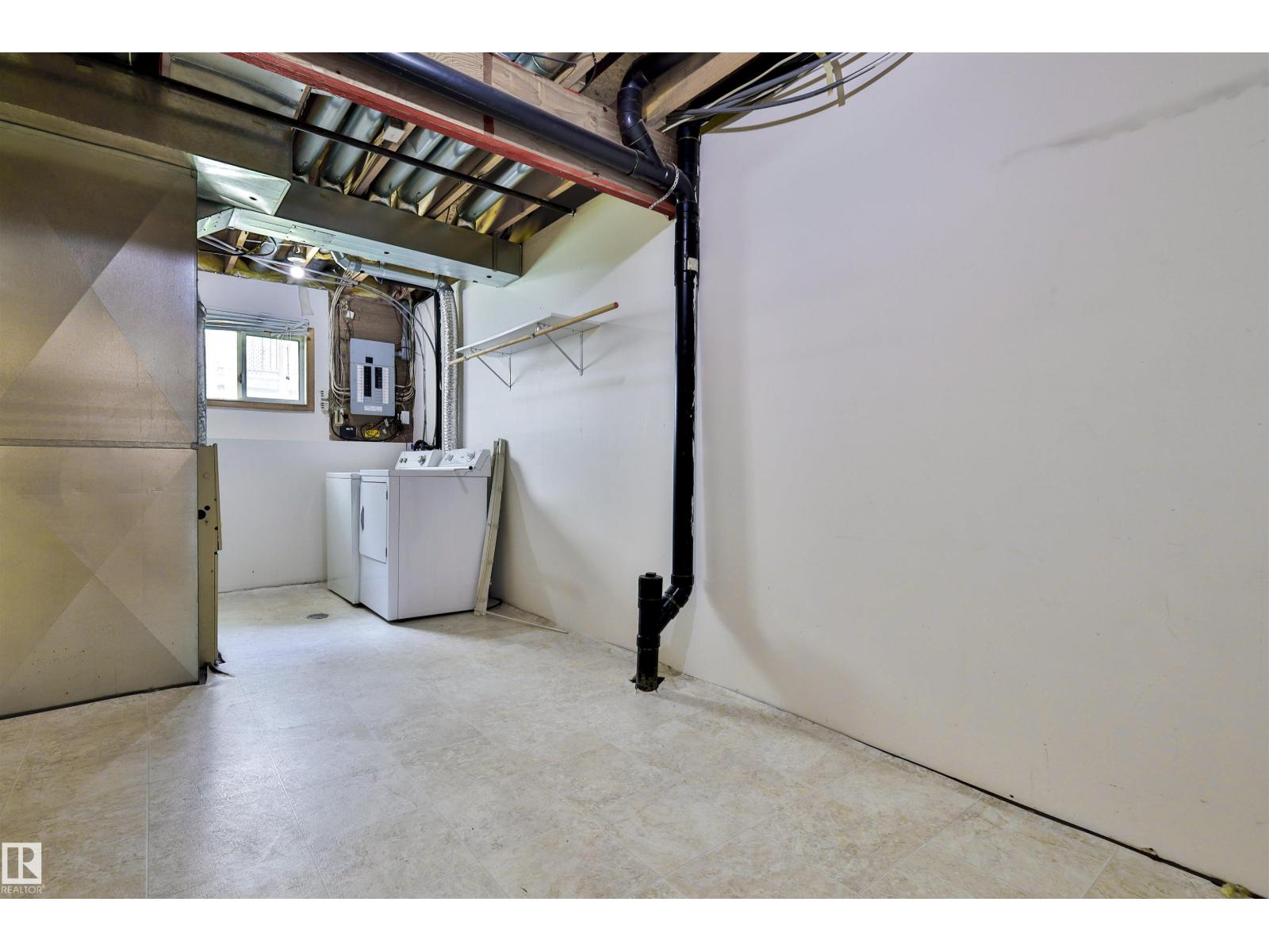 15529 95 Avenue NW - Photo 21