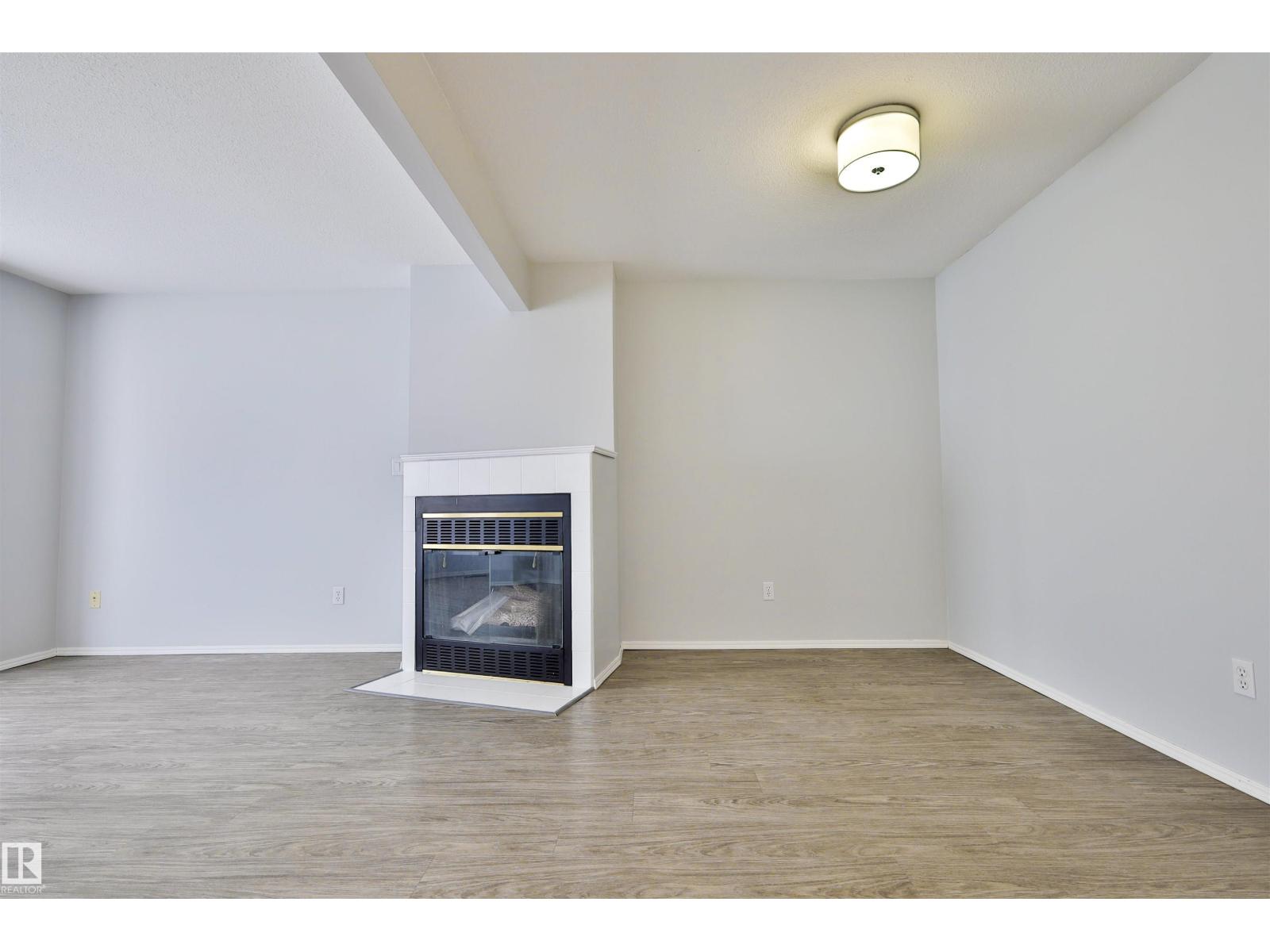 15529 95 Avenue NW - Photo 6