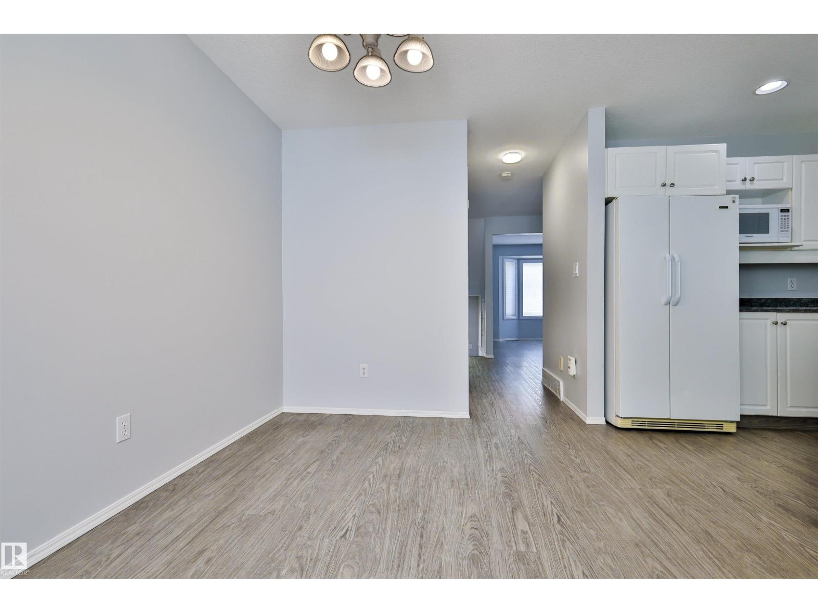 15529 95 AV NW - 7