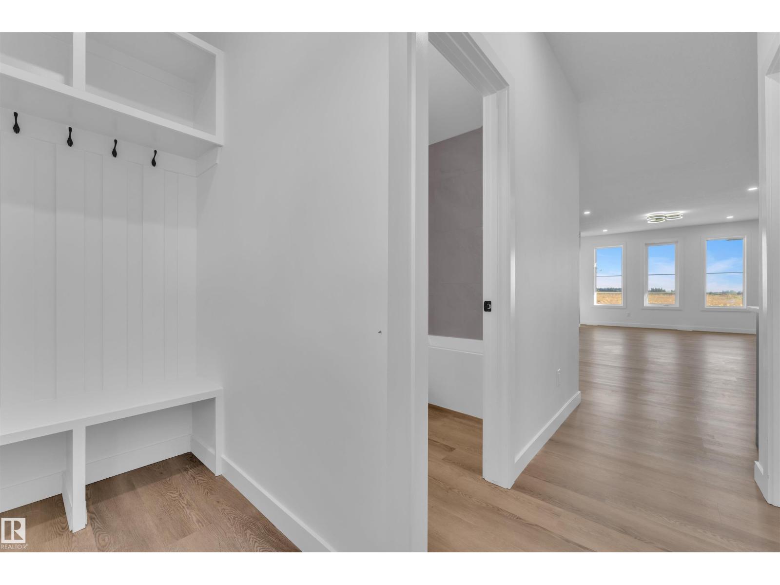 3618 39 AV - Image 8