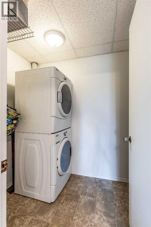 #206 663 12 Street NW - 30