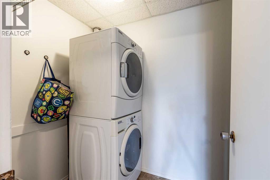 #206 663 12 Street NW - Image 29