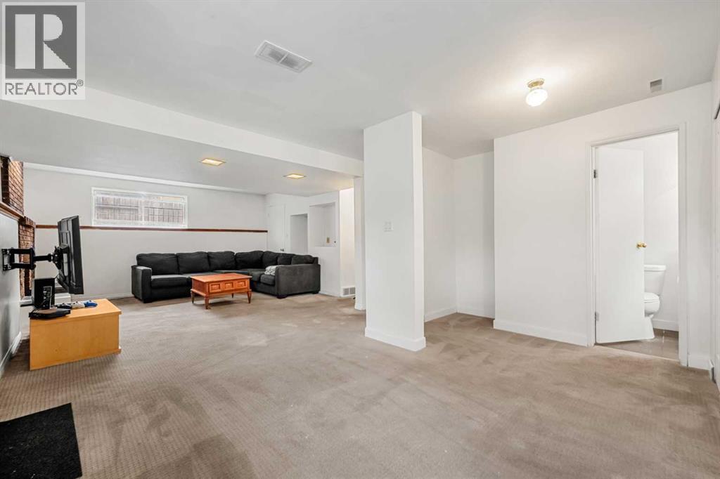 43 Lake Sylvan Close SE - Image 30