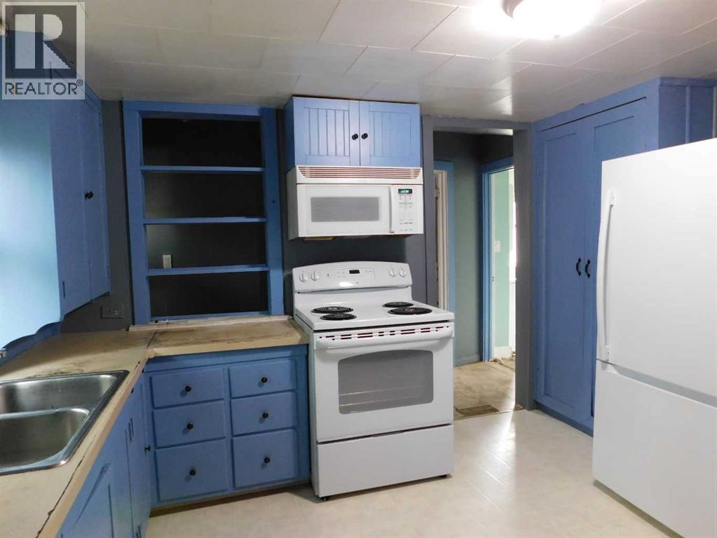 309 45 Avenue W - 22