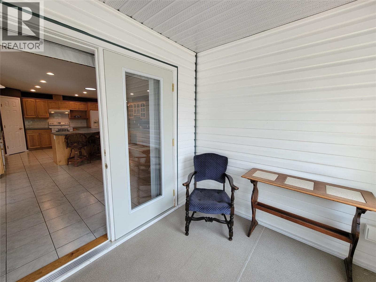  423 Vanderlinde Drive, Keremeos